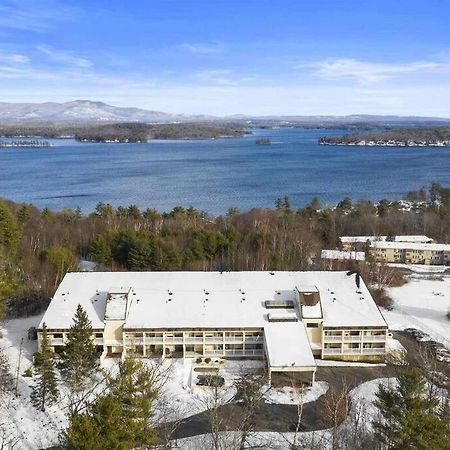 Cute Lower Level Cedar Lodge Room With Balcony & Lake Views! Laconia Esterno foto